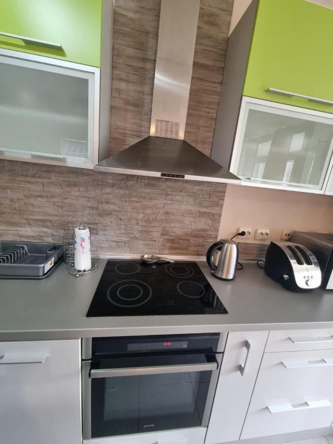 Hawaii- 2 Bdr, Arena, Sava Centar, Free Parking Apartment Belgrade Luaran gambar